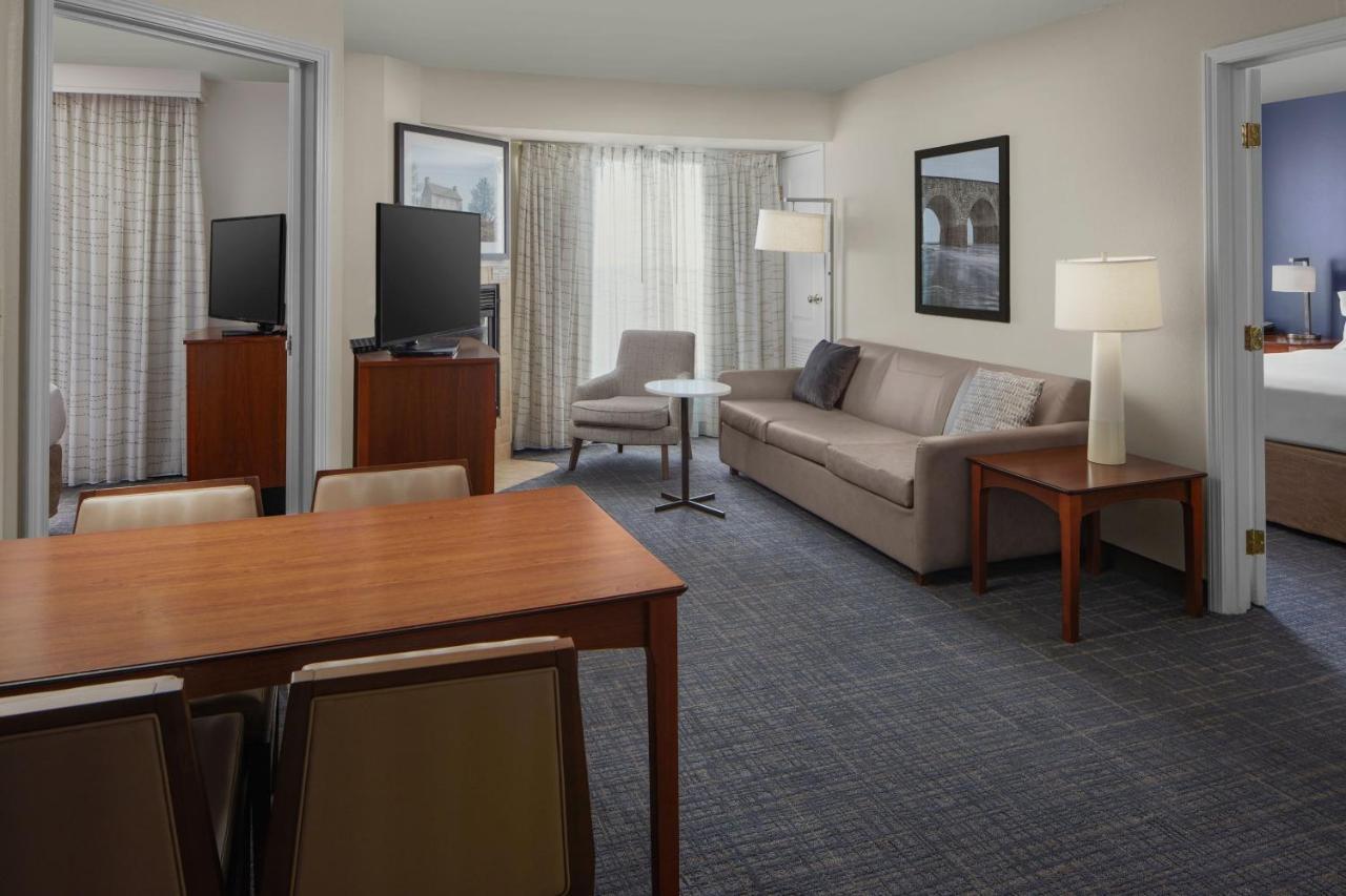 Battlefield Park Hotel 3*